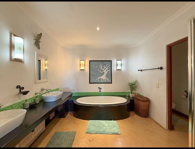 4 BEDROOM APARTMENT FOR SALE IN SIMBITHI ECO ESTATE